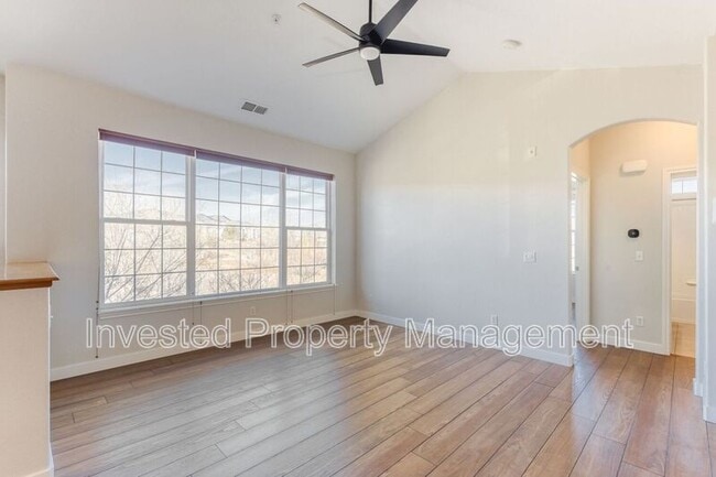 Building Photo - 11972 W Long Cir