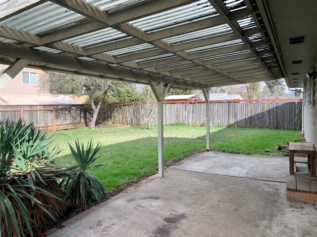 Building Photo - 1179 N Park Ave