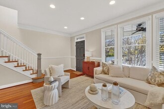 Building Photo - 4822 5th St NW