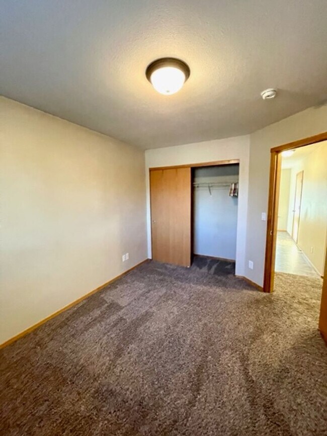 Building Photo - 61385 Sally Ln