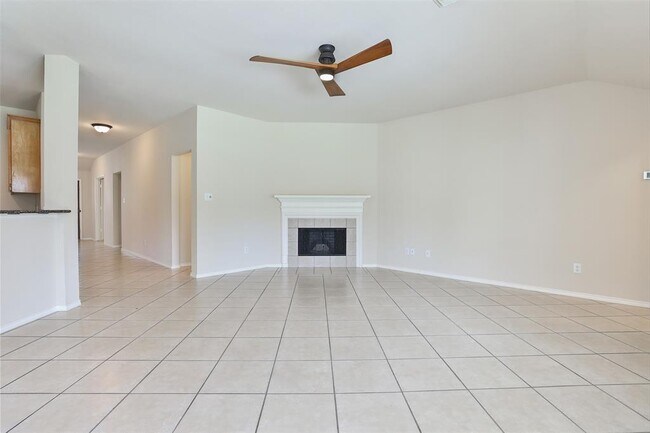 Building Photo - 26738 Abbey Springs Ln