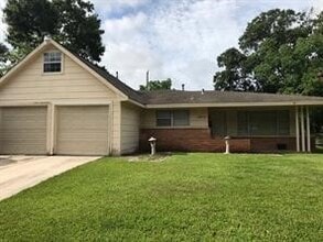 Building Photo - 3205 Westridge St
