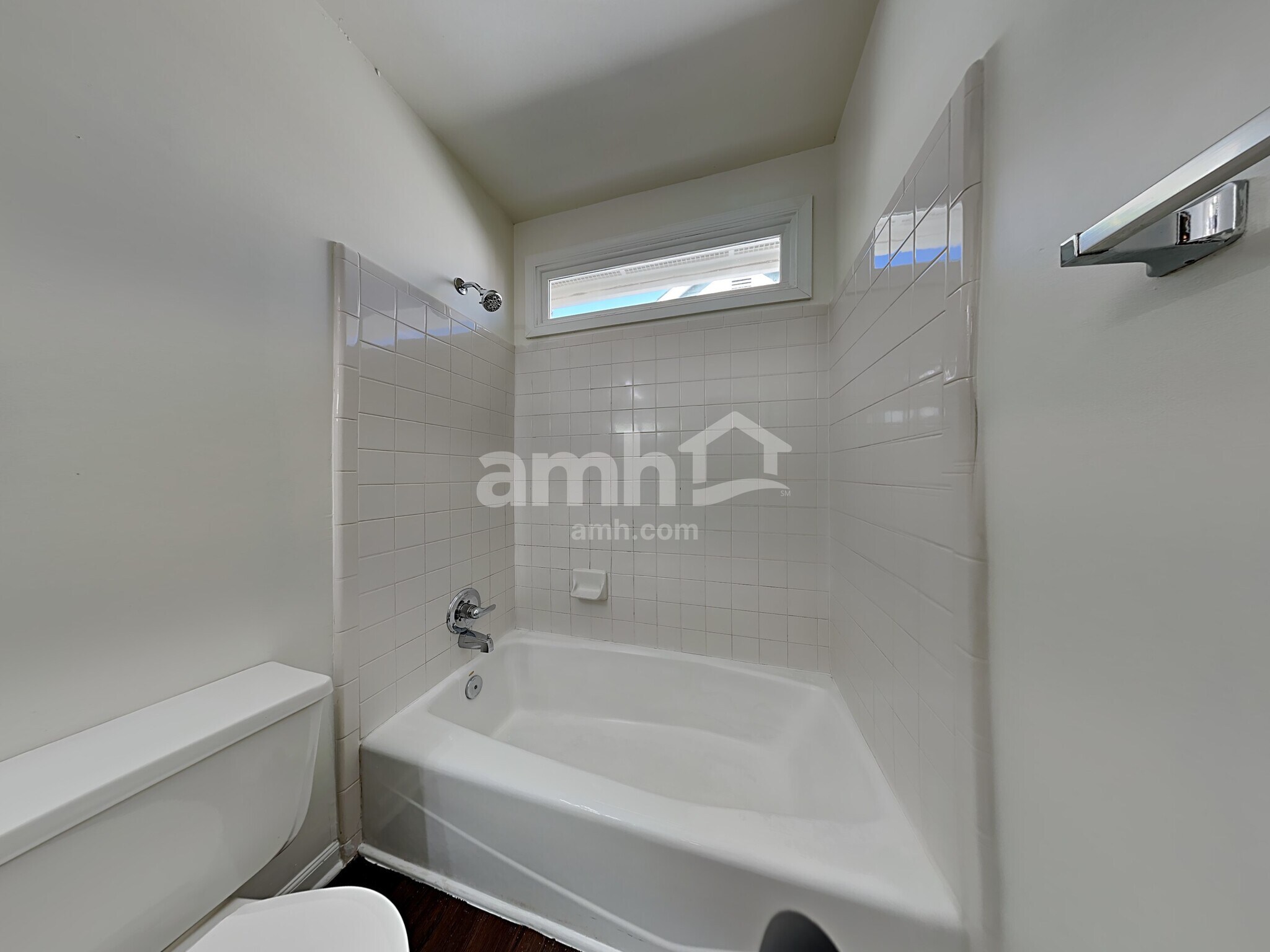 Building Photo - 29 Park Village Ln