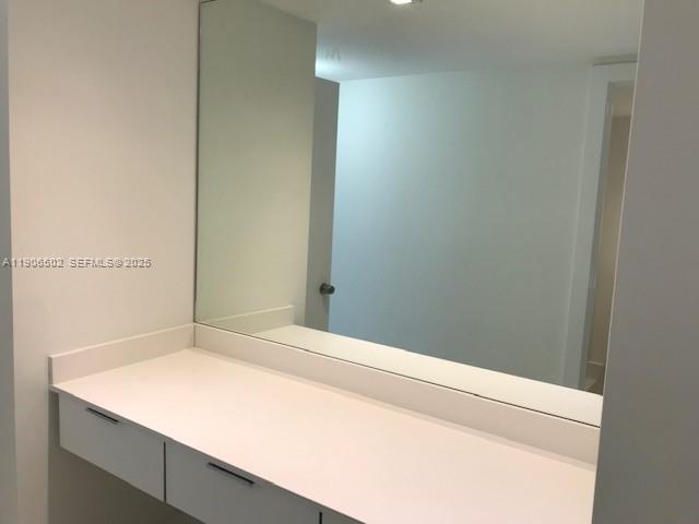 Building Photo - 251 Crandon Blvd