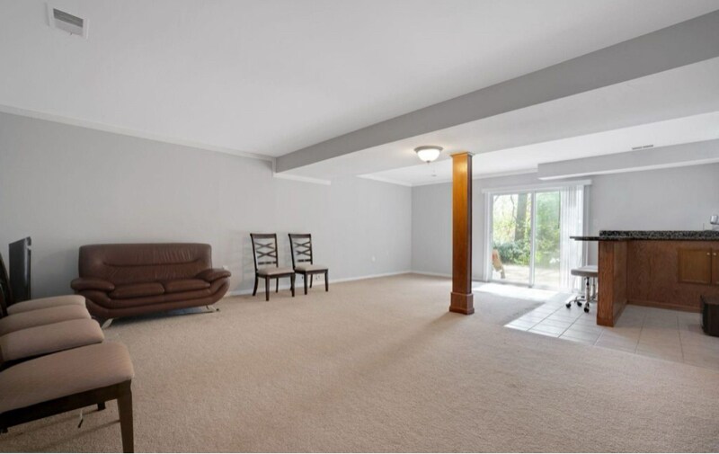 Building Photo - 9521 Vandola Ct