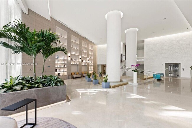 Building Photo - 18201 Collins Ave