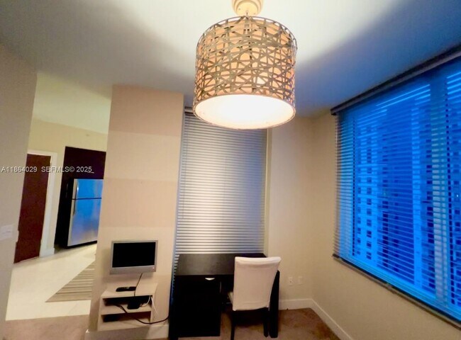 Building Photo - 315 NE 3rd Ave