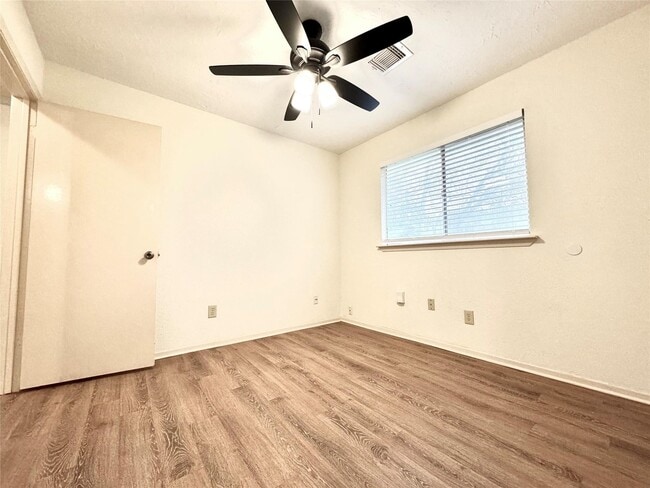 Building Photo - 3030 Sherborne St