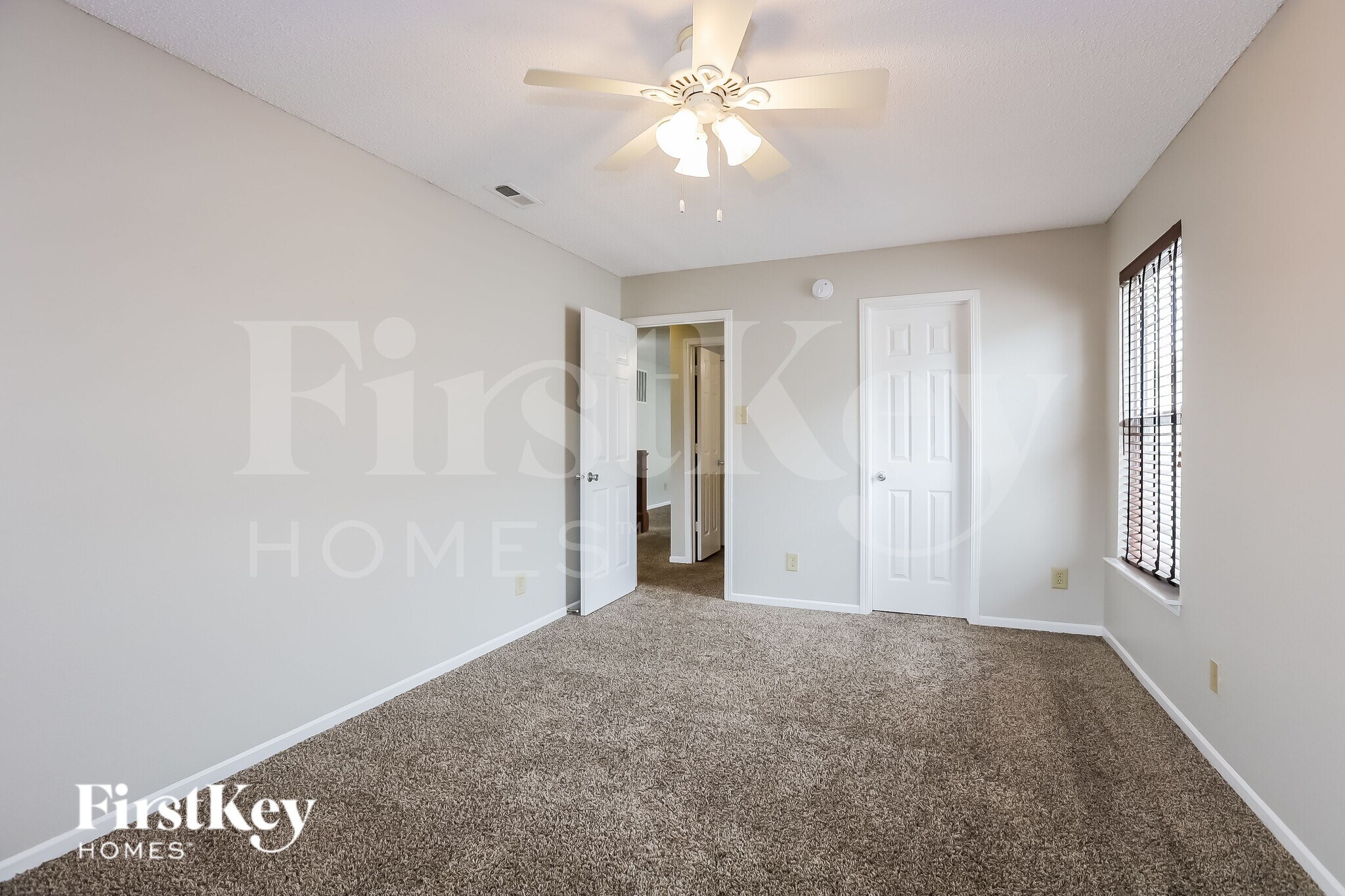 Building Photo - 12851 Old Glory Dr