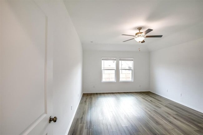 Building Photo - 1740 Catahoula Dr