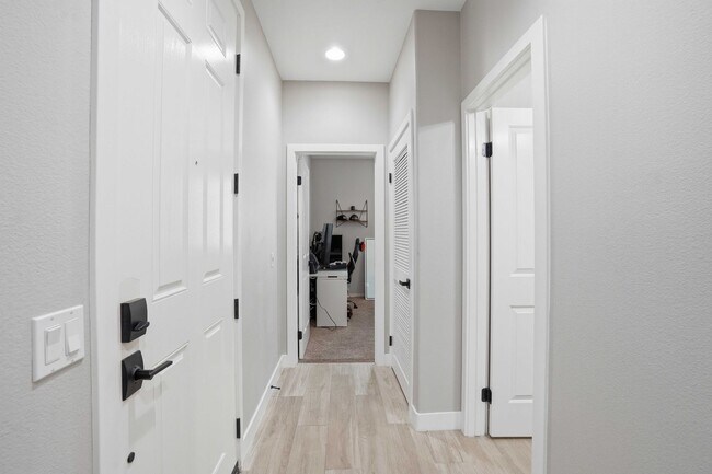 Building Photo - Highly Sought-After Next Gen Home with Private Downstairs Suite in Gated Valencia Community