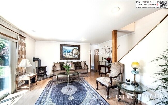 Building Photo - Beautiful Silver Lake Residence in Everett