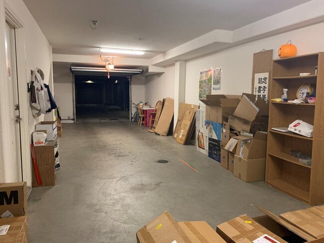 Building Photo - 3000 El Camino Real