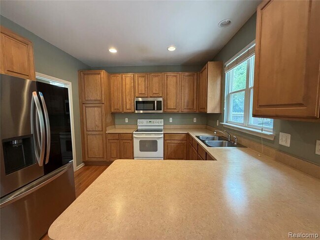 Building Photo - 29377 Whistler Dr
