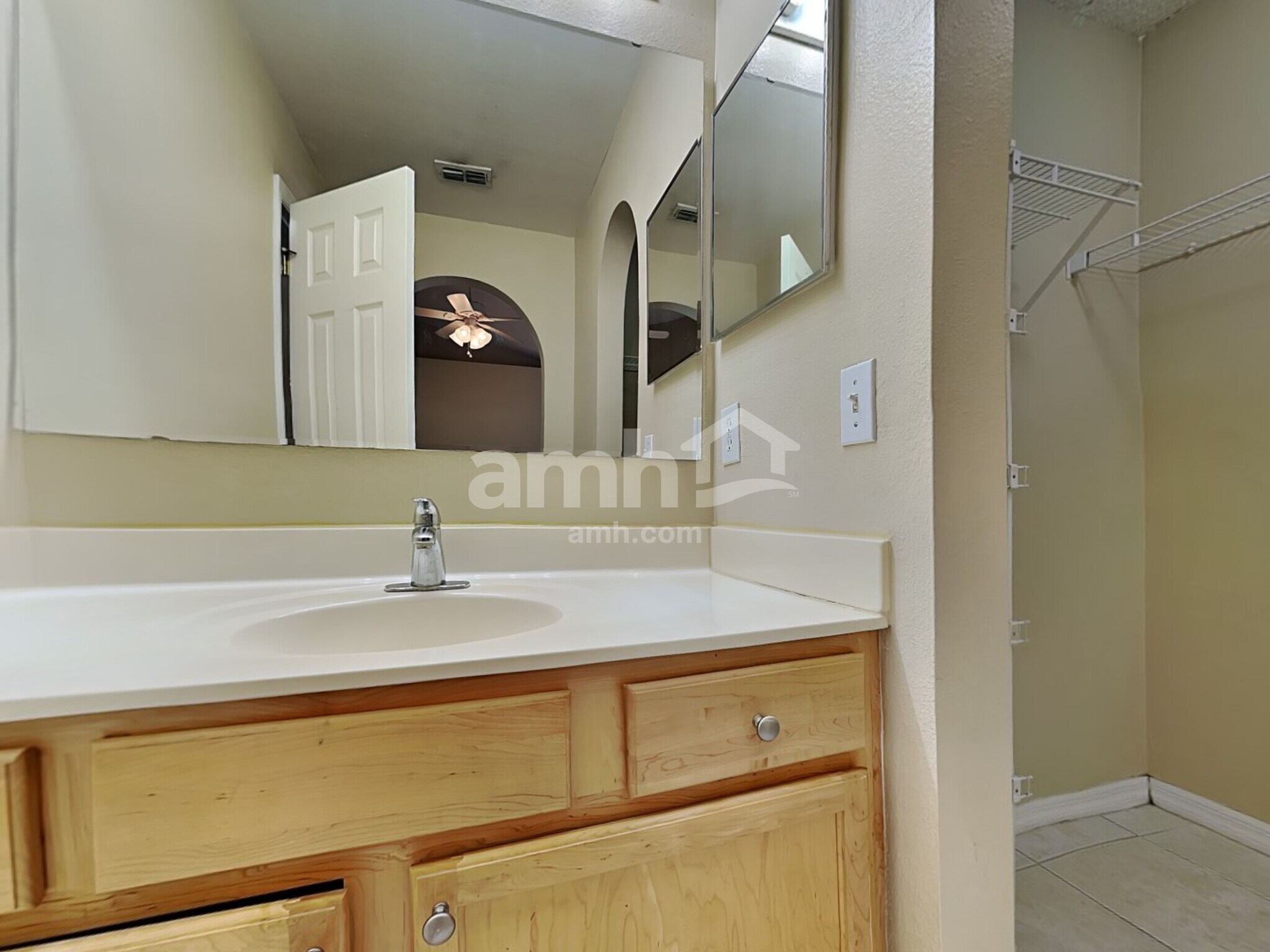 Building Photo - 10408 Opus Dr