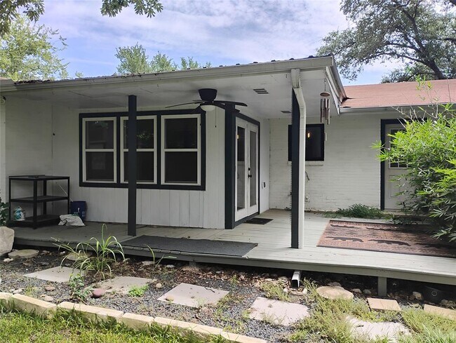 Building Photo - 103 Laurel Ridge