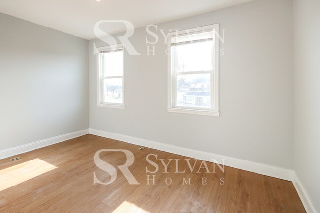 Building Photo - Gorgeous updated 3BR Home in Dundalk!