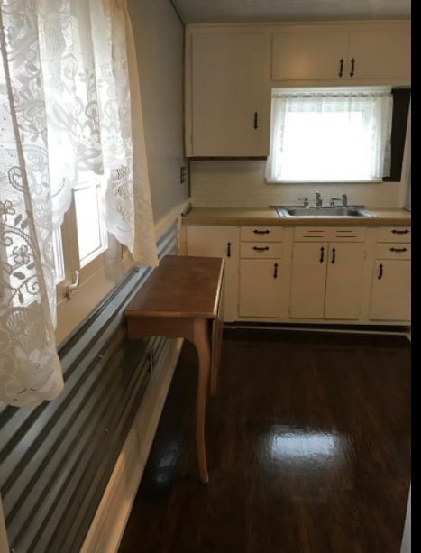 kitchen - 206 N Main St
