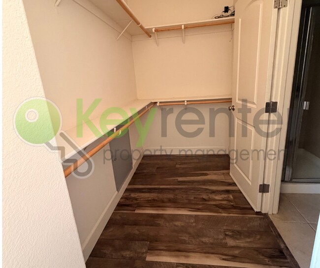Building Photo - 76 Chambord Way