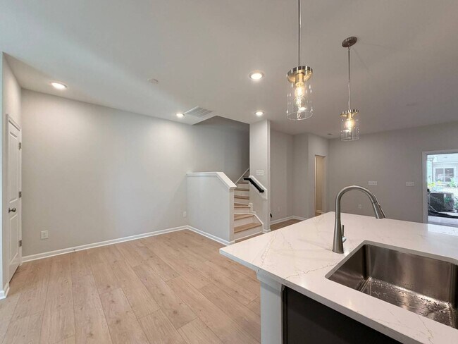 Building Photo - 2459 Englemann Dr