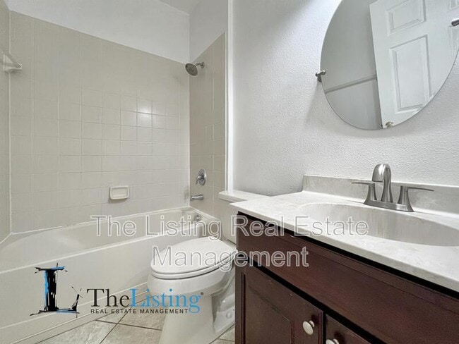 Building Photo - 8814 Sandy Plains Dr