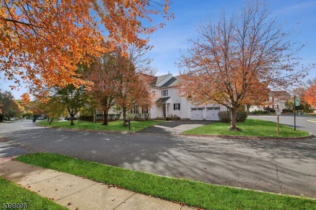 Building Photo - 12 Hansom Rd