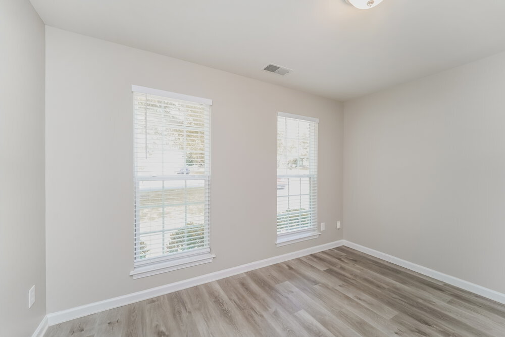 Building Photo - 161 Shephard Hill Dr