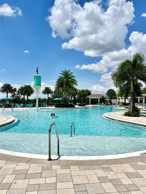 Building Photo - 9330 McLaren Alley