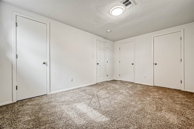 Building Photo - 4418 Knotty Oaks Trail