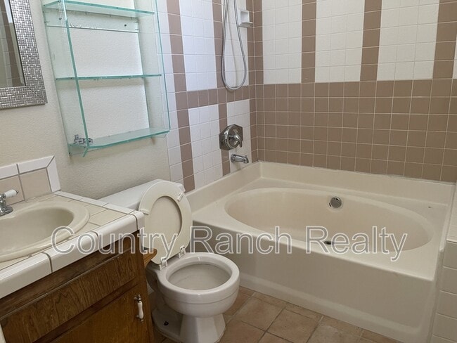 Building Photo - 4272 El Toro Dr