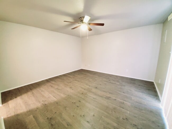 Bedroom 1 - 1706 Live Oak Pl