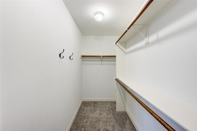 Building Photo - 4340 Lake Walk Ct