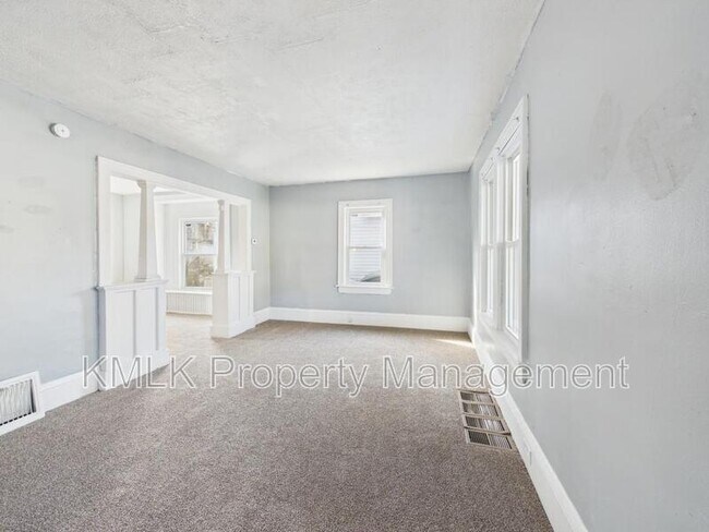 Building Photo - 2337 15th St SW