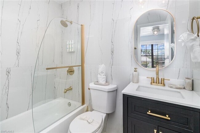 Building Photo - 146 Clyburn Way W