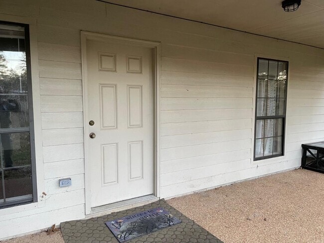 Building Photo - 420 Barnett Cir