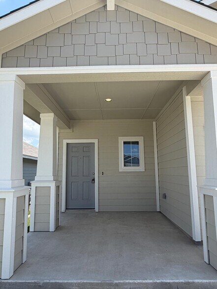 Building Photo - 2701 Towy Rd