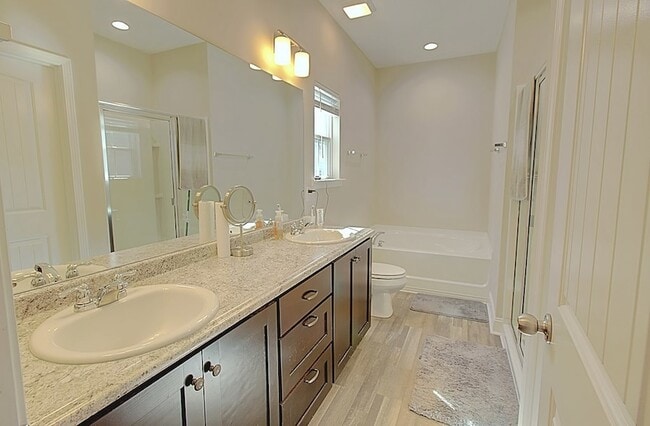 Building Photo - 35 Perlieu Ct