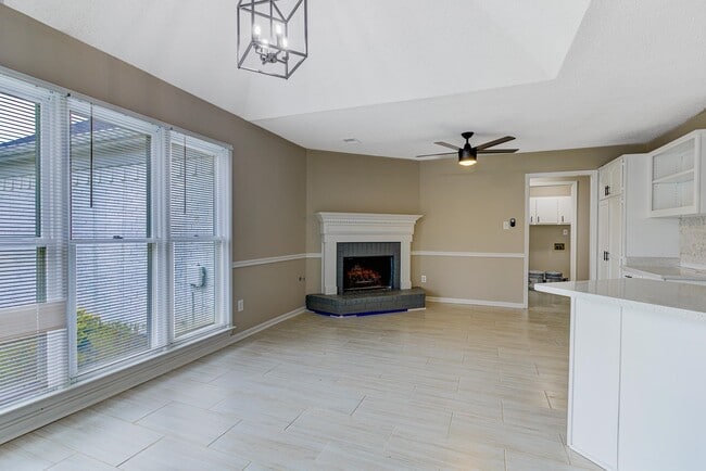 Building Photo - 1937 Ada Ln