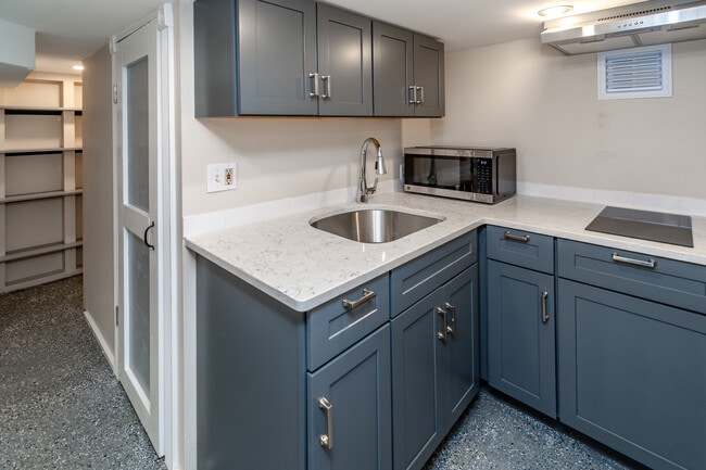 Building Photo - 59 S Franklin St