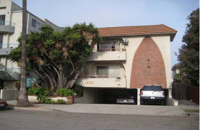 Building Photo - 12771 Caswell Ave