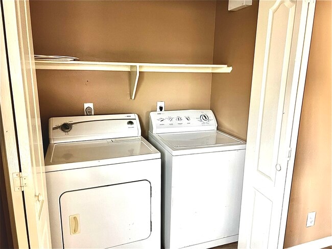 Building Photo - 3110 Cuernavaca Dr