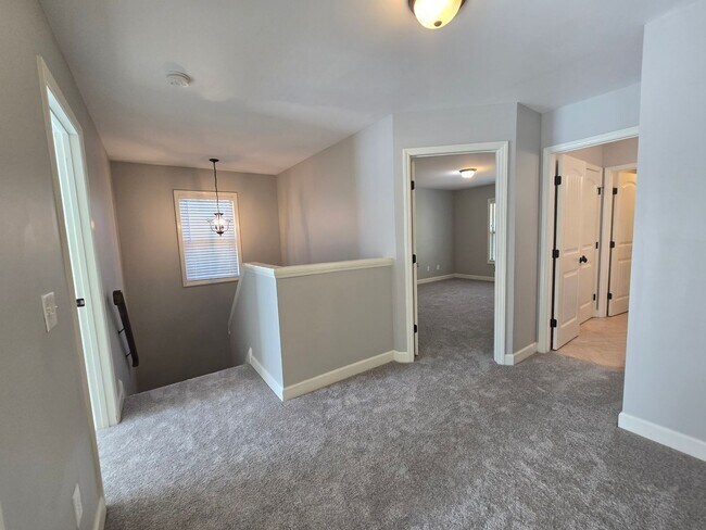 Building Photo - Spacious Home in Carolina Lakes Near the Pool, Clubhouse & Fitness Trail!