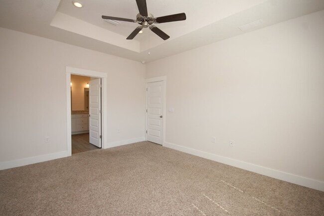 Building Photo - Stunning Modern 4-Bed, 2-Bath Home in Arbor Ridge – High Ceilings, Open Floor Plan, Granite Kitch...