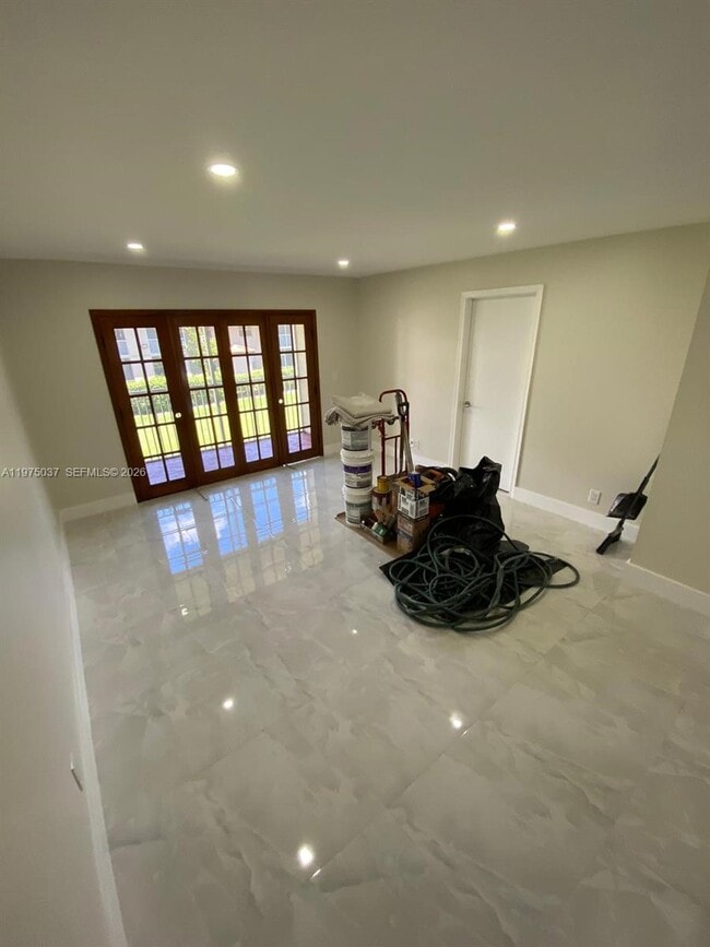 Building Photo - 8830 Royal Palm Blvd