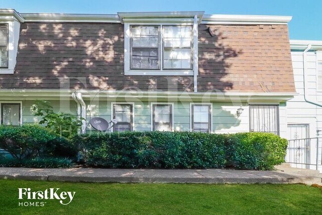 Primary Photo - 145 Willow Bend Dr