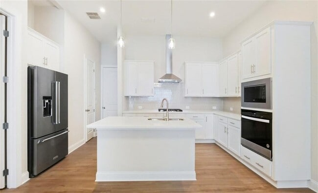 Building Photo - 726 Stickley Oak Way