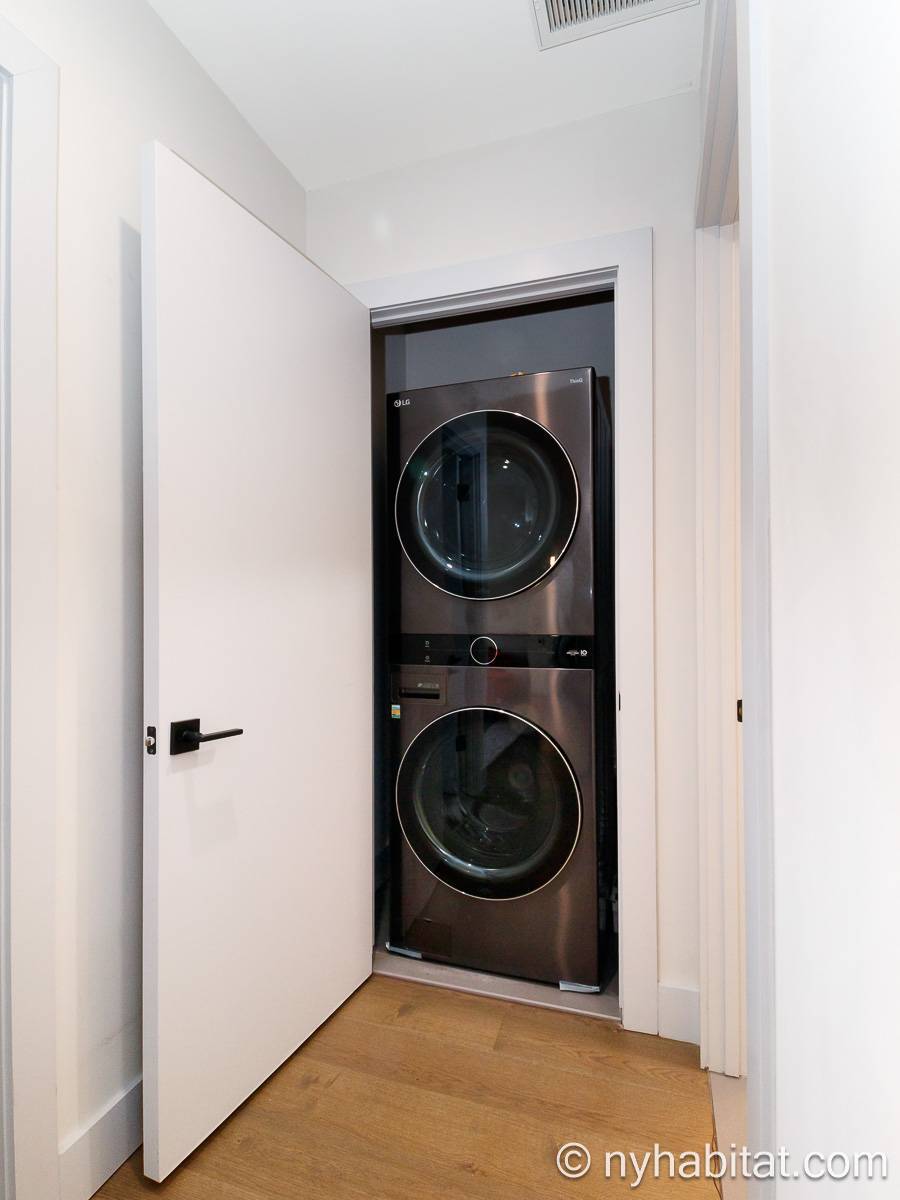 Building Photo - 1325 Herkimer St