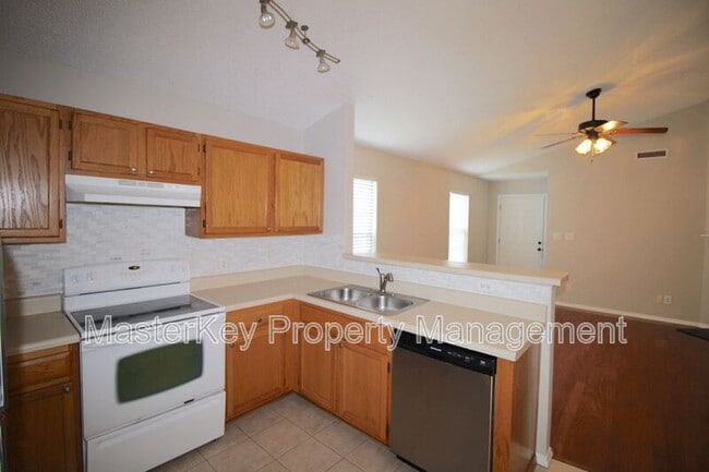 Building Photo - 132 Evening Star Dr