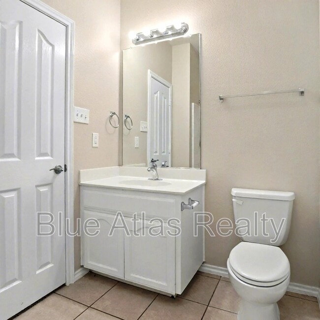 Building Photo - 6120 Amberjack Trail