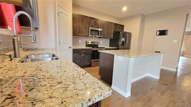 Building Photo - 1940 Walmart Way